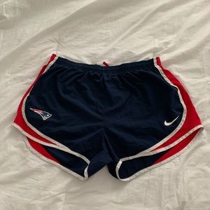 Women’s L New England Patriots Nike Shorts